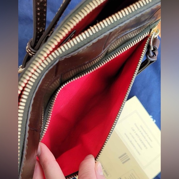 New Dooney & Bourke Denison Crossbody bag - Picture 3 of 10